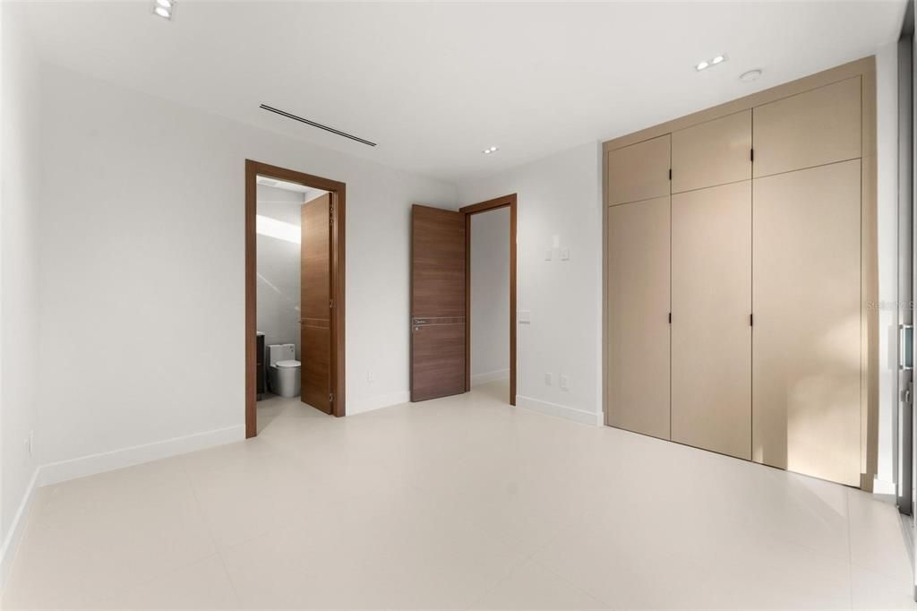 For Sale: $6,600,000 (4 beds, 4 baths, 4636 Square Feet)