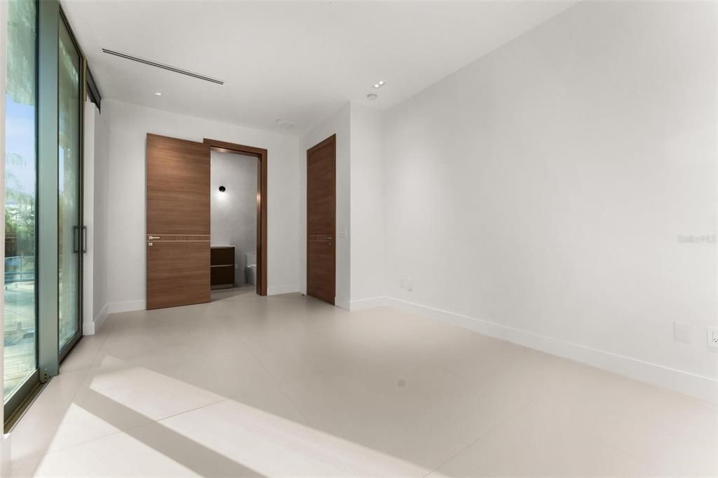 For Sale: $6,600,000 (4 beds, 4 baths, 4636 Square Feet)