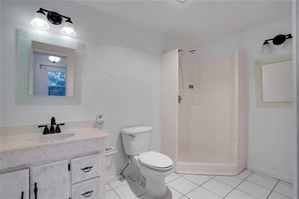 For Sale: $289,000 (2 beds, 2 baths, 1272 Square Feet)