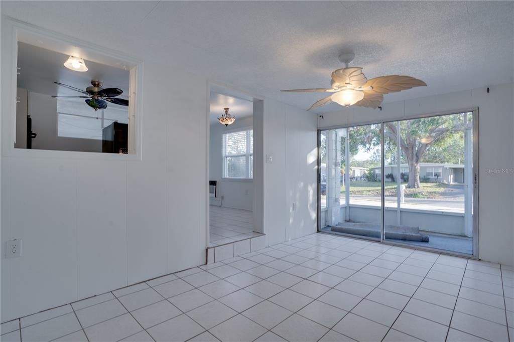 For Sale: $289,000 (2 beds, 2 baths, 1272 Square Feet)