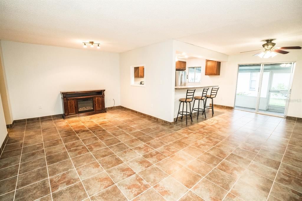 Living Room, Kitchen & Dining Area from Front   Door