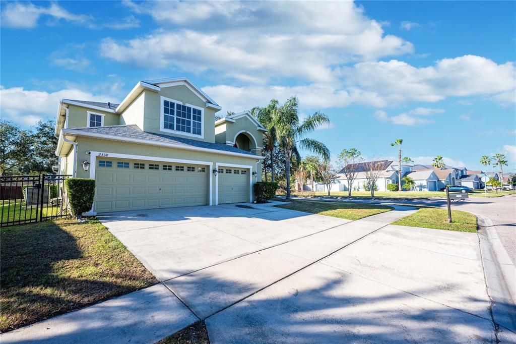 On a large CORNER LOT, this spacious home offers formal living and dining spaces, a bright open family room, a bonus/loft and a NEW ROOF (2024) and A/C (2024) giving you peace of mind for years to come!