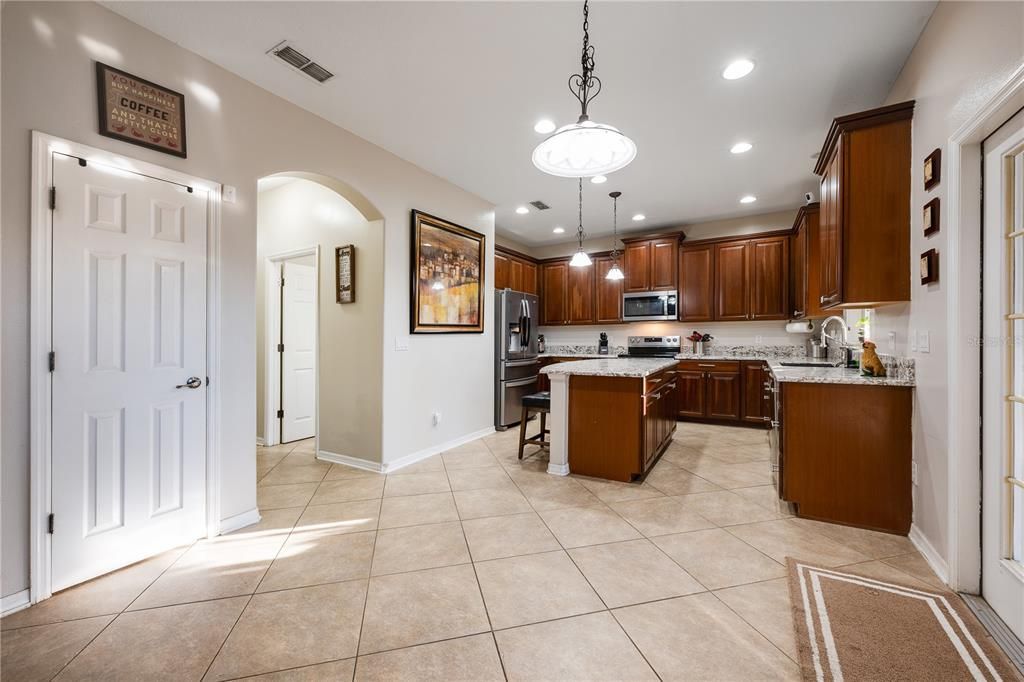 Kitchen has casual dining space!