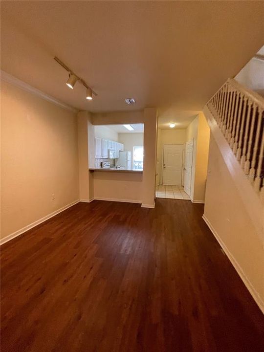 For Rent: $1,550 (2 beds, 2 baths, 1275 Square Feet)