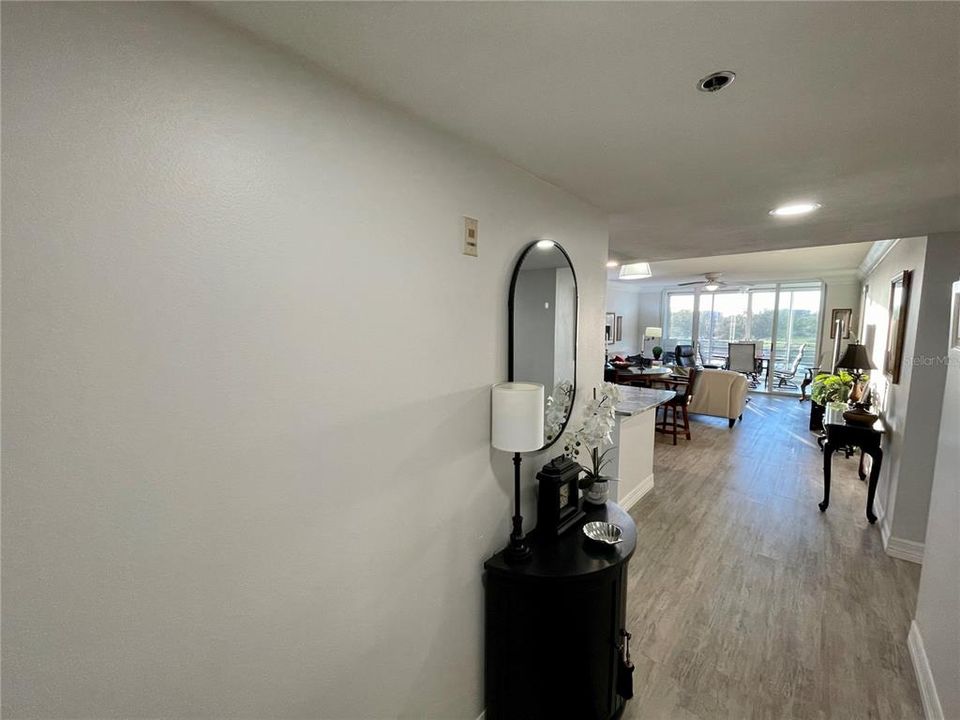 For Rent: $1,699 (2 beds, 2 baths, 1280 Square Feet)