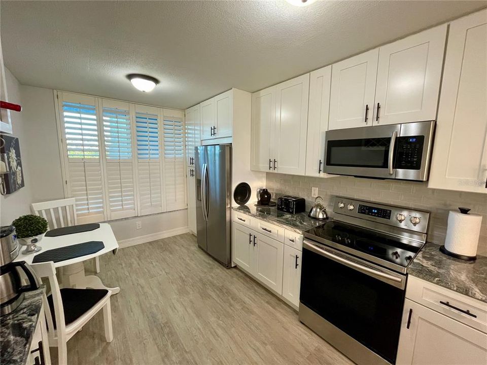 For Rent: $1,699 (2 beds, 2 baths, 1280 Square Feet)