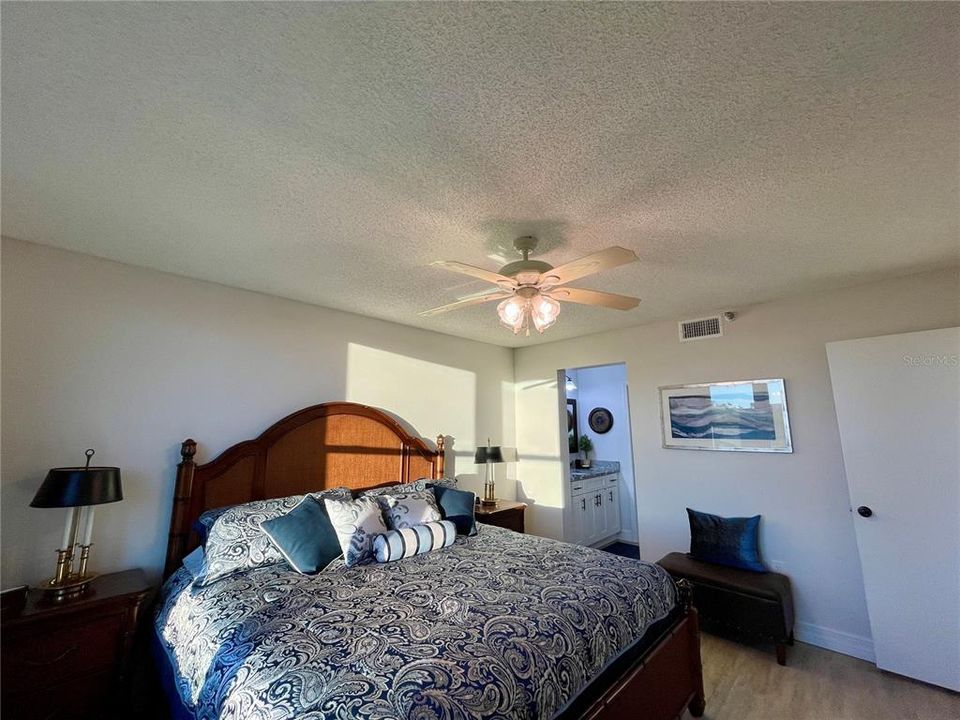 For Rent: $1,699 (2 beds, 2 baths, 1280 Square Feet)