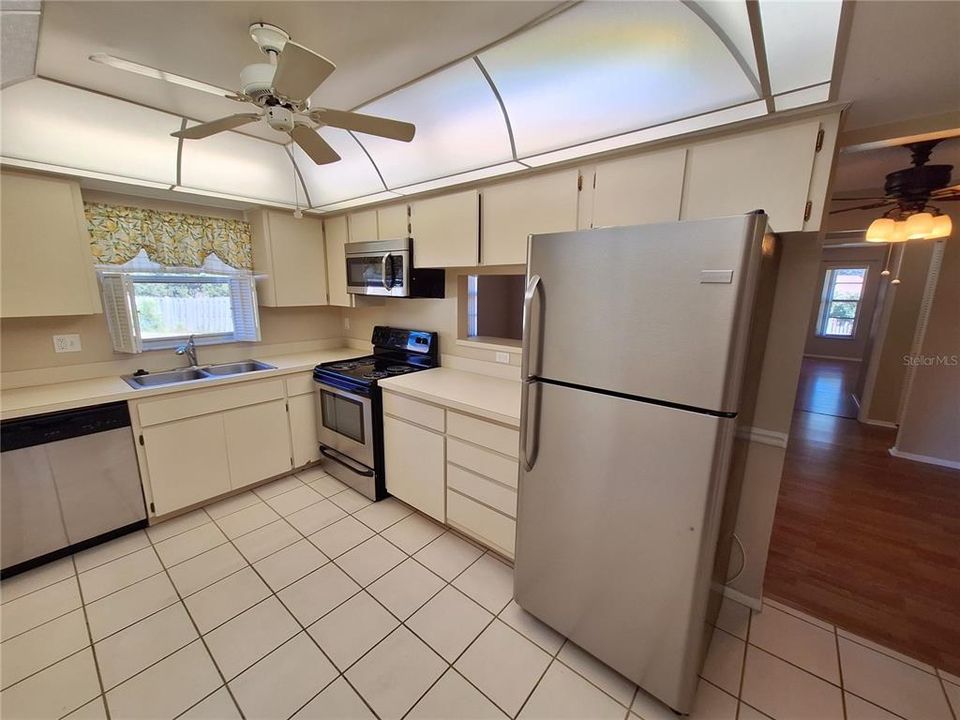 Nice sized kitchen with updated stainless steel appliances~