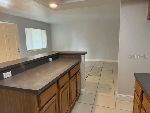 For Rent: $1,200 (2 beds, 1 baths, 999 Square Feet)