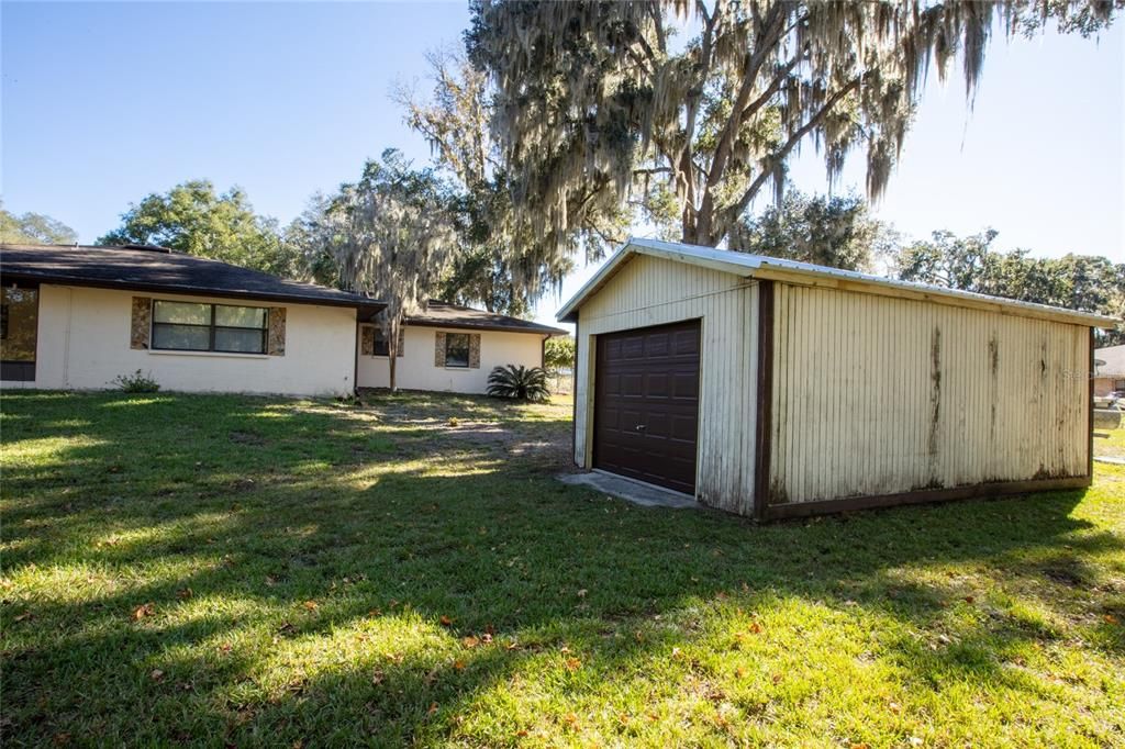 For Sale: $350,000 (3 beds, 2 baths, 2194 Square Feet)