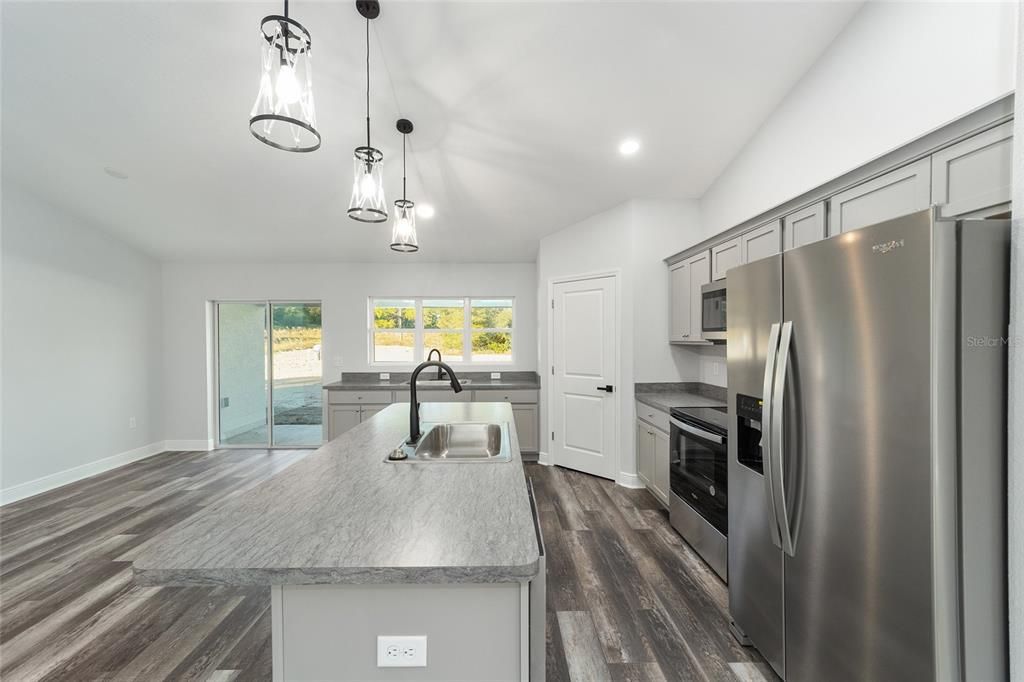 Active With Contract: $357,700 (4 beds, 2 baths, 1744 Square Feet)