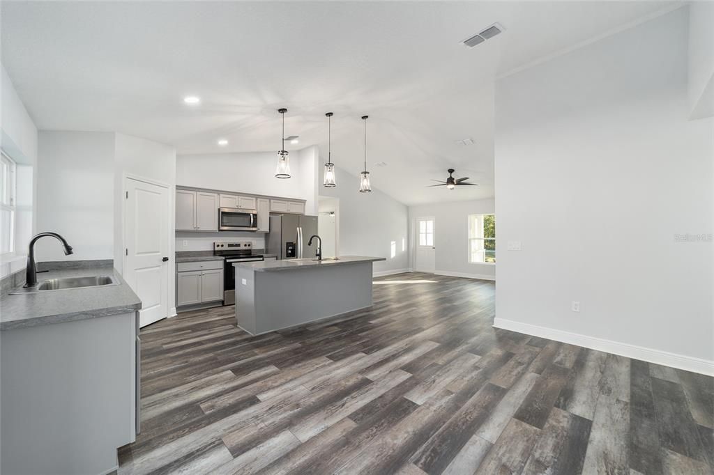 Active With Contract: $357,700 (4 beds, 2 baths, 1744 Square Feet)