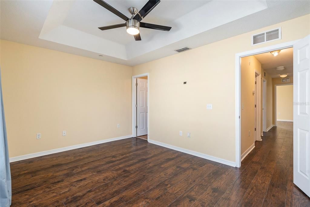 For Rent: $2,200 (3 beds, 2 baths, 1620 Square Feet)