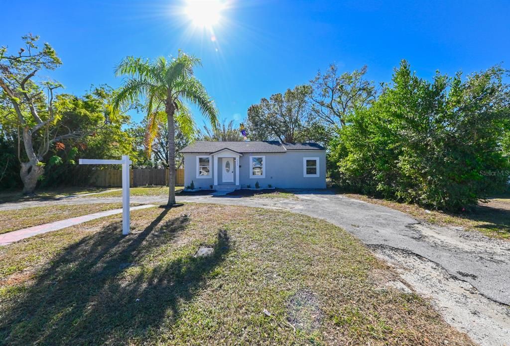 For Sale: $435,000 (3 beds, 2 baths, 1709 Square Feet)