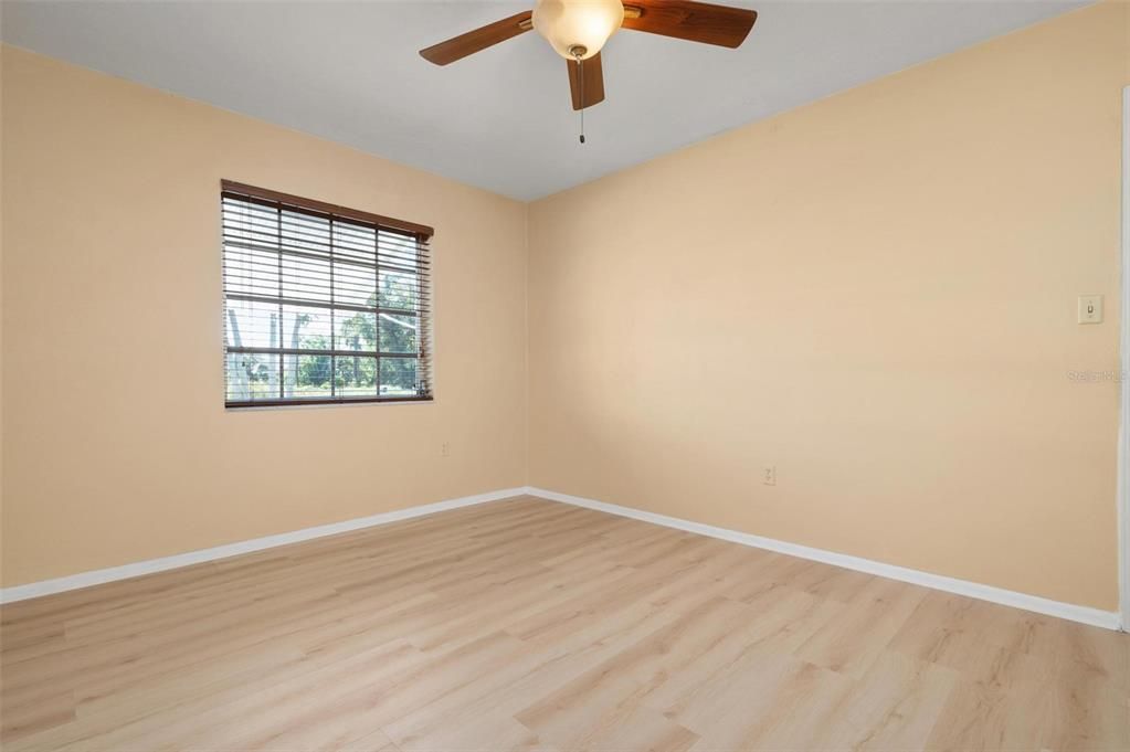 For Sale: $245,000 (2 beds, 2 baths, 1264 Square Feet)