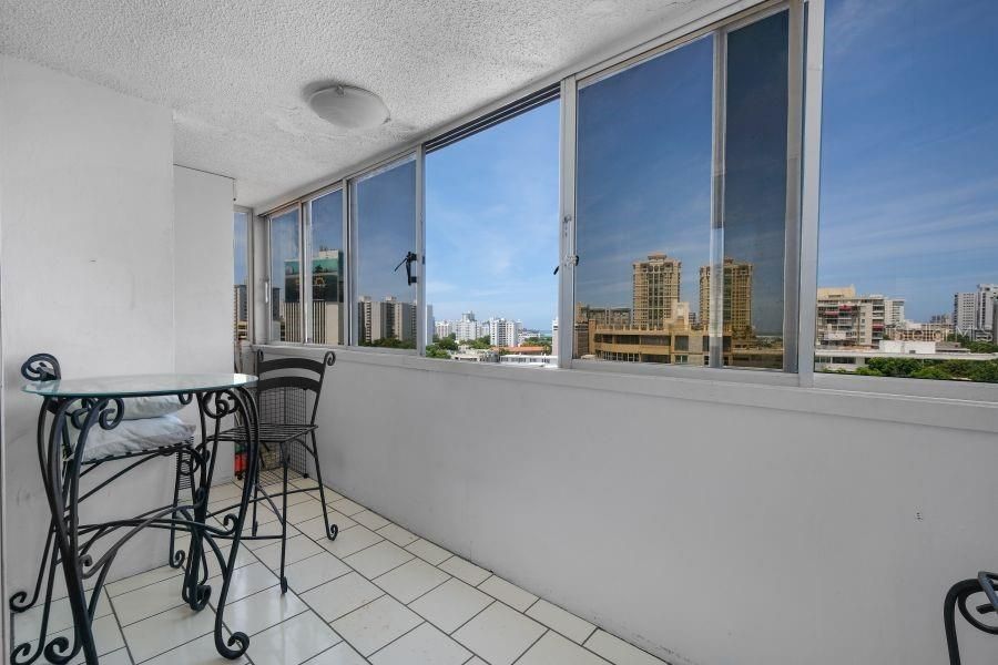 For Rent: $2,100 (2 beds, 2 baths, 1065 Square Feet)