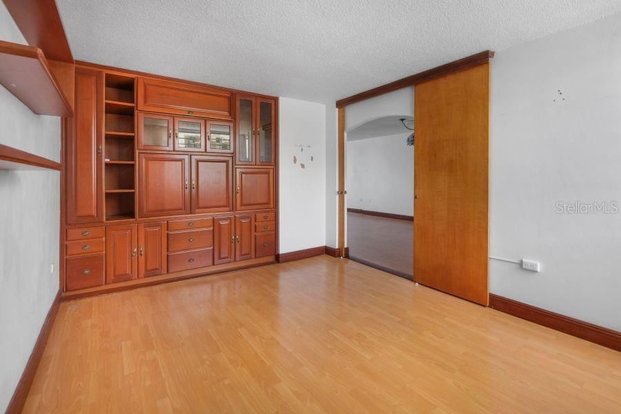 For Rent: $2,100 (2 beds, 2 baths, 1065 Square Feet)