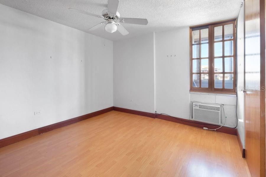 For Rent: $2,100 (2 beds, 2 baths, 1065 Square Feet)