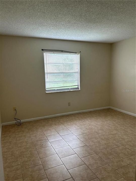 For Rent: $1,750 (3 beds, 2 baths, 1790 Square Feet)