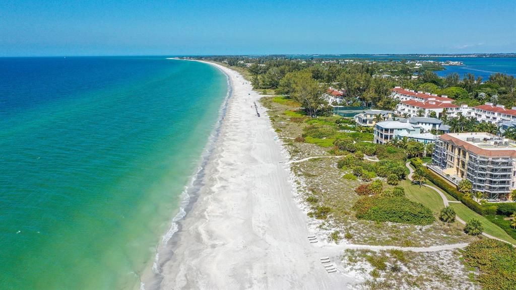 Uncrowded Beaches of Longboat Key!