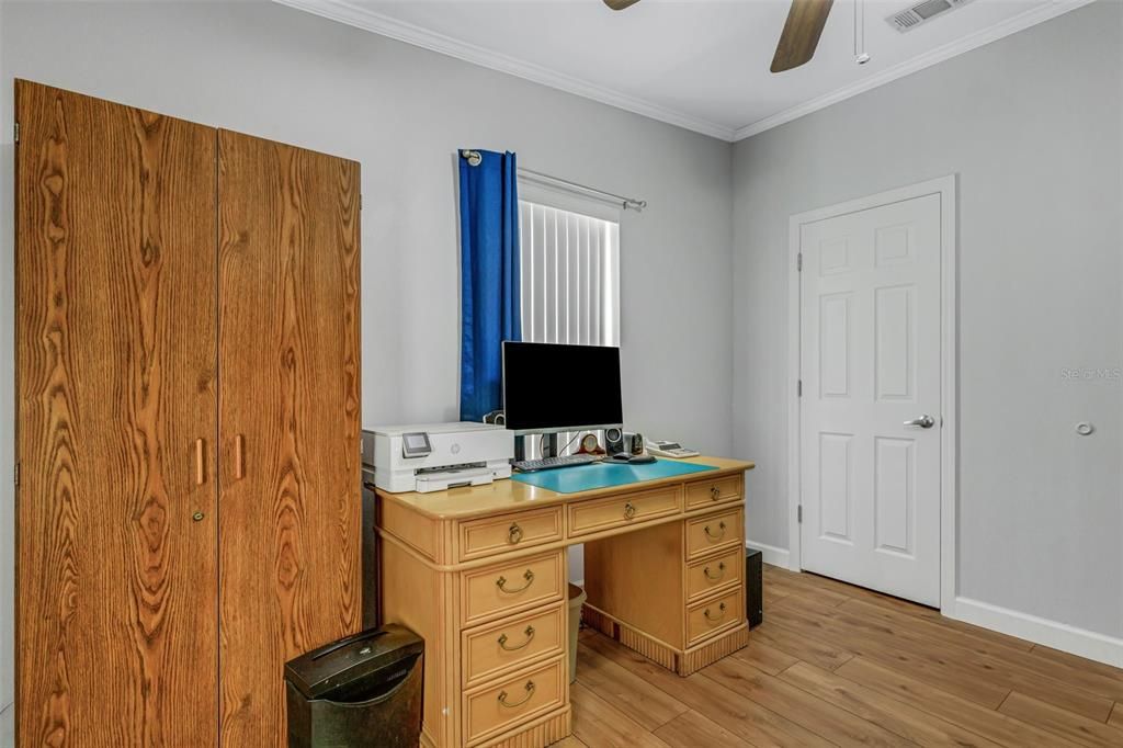 For Sale: $275,000 (3 beds, 2 baths, 1536 Square Feet)