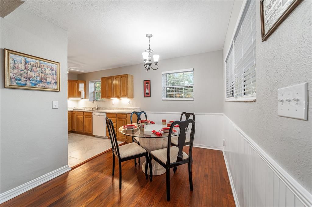 For Sale: $319,900 (3 beds, 1 baths, 1674 Square Feet)