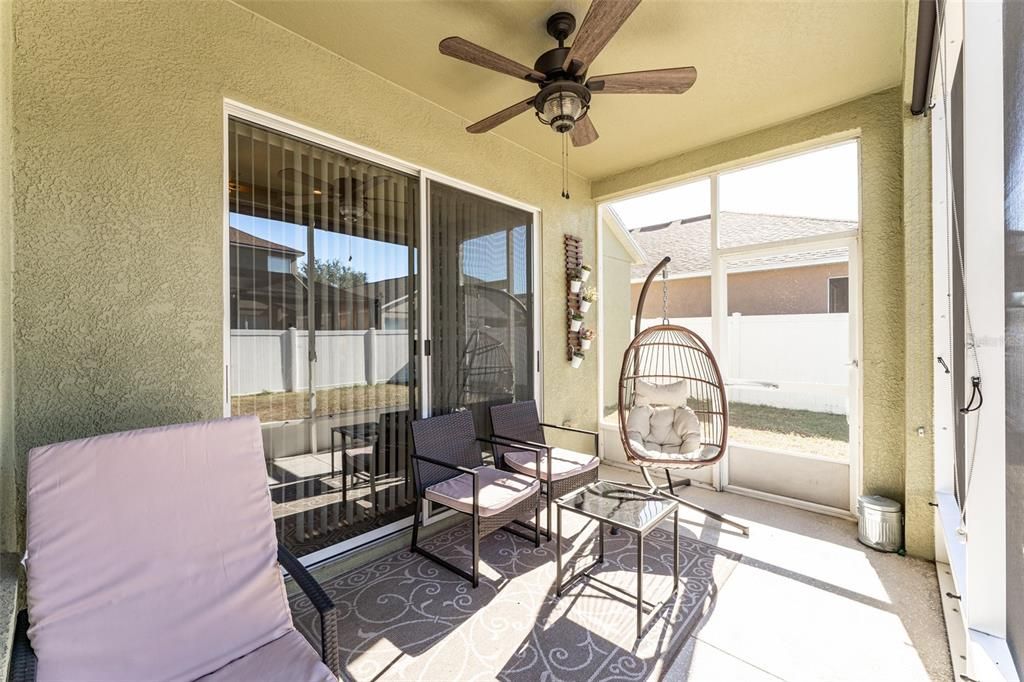 Active With Contract: $370,000 (3 beds, 2 baths, 1718 Square Feet)