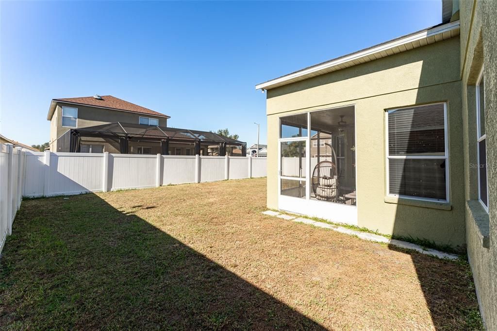 Active With Contract: $370,000 (3 beds, 2 baths, 1718 Square Feet)