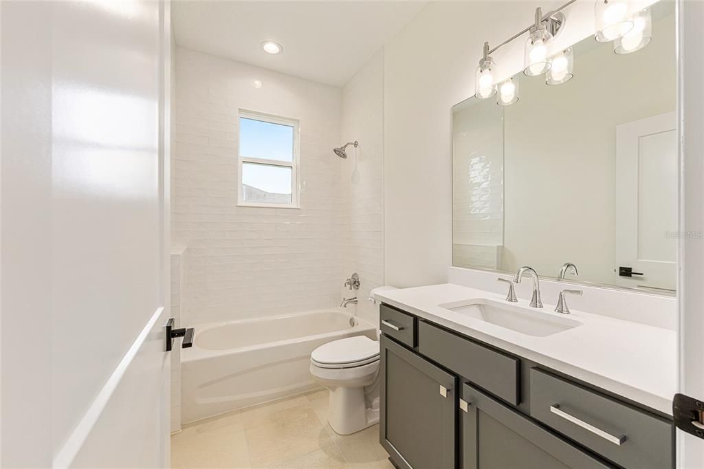 待售: $506,200 (3 贝兹, 2 浴室, 2187 平方英尺)