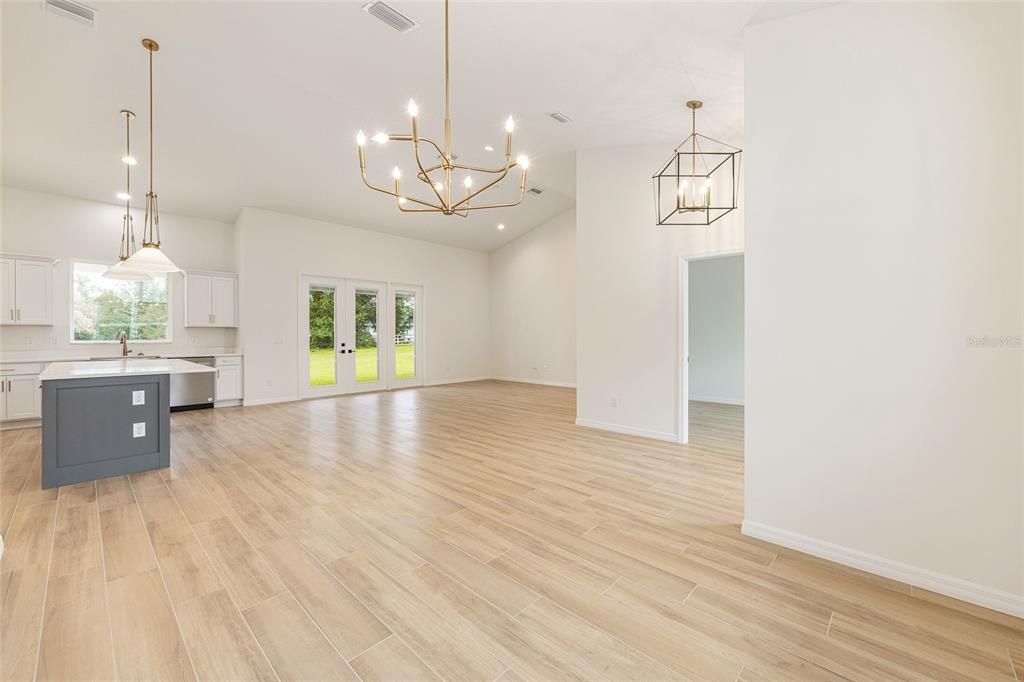 待售: $506,200 (3 贝兹, 2 浴室, 2187 平方英尺)