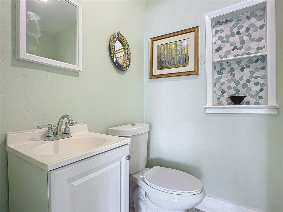 For Sale: $315,000 (3 beds, 1 baths, 1379 Square Feet)