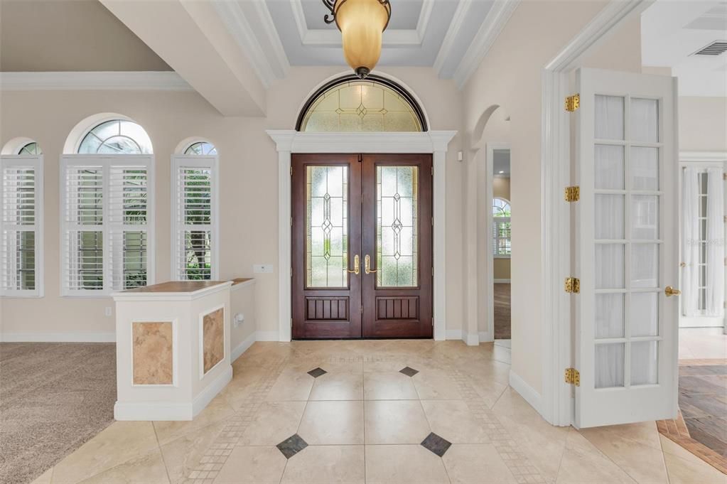 Front Entry/Foyer