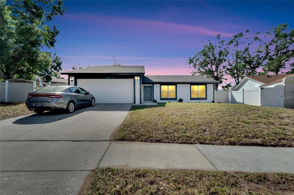 For Sale: $389,900 (3 beds, 2 baths, 1475 Square Feet)