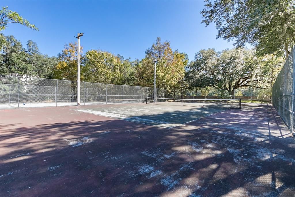 Community Courts tennis and basketball