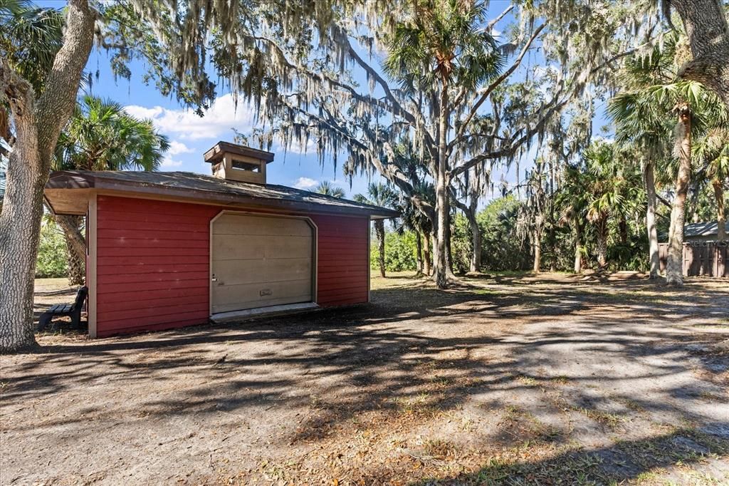 For Sale: $635,000 (3 beds, 2 baths, 1784 Square Feet)