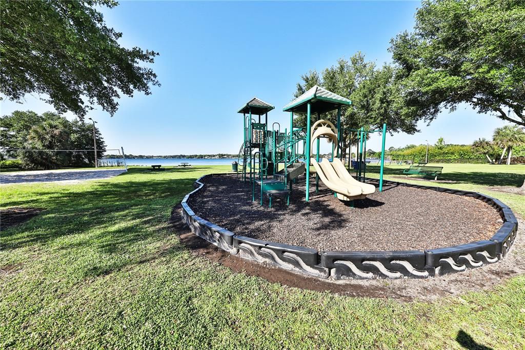 Sweetwater Oaks Amenities