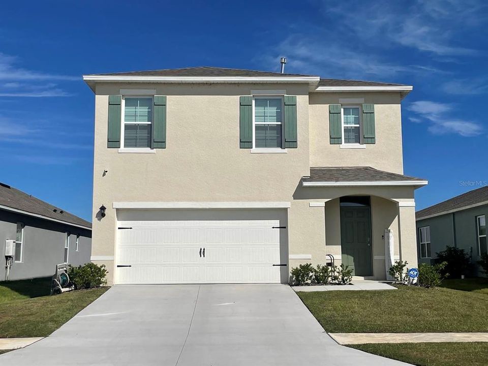Recently Sold: $388,990 (5 beds, 3 baths, 2447 Square Feet)