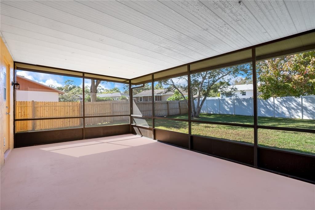 Screened in Patio