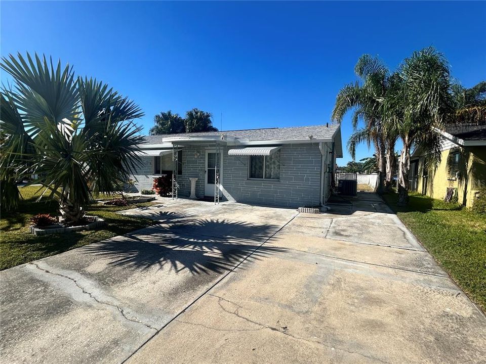 For Sale: $335,900 (3 beds, 2 baths, 1200 Square Feet)