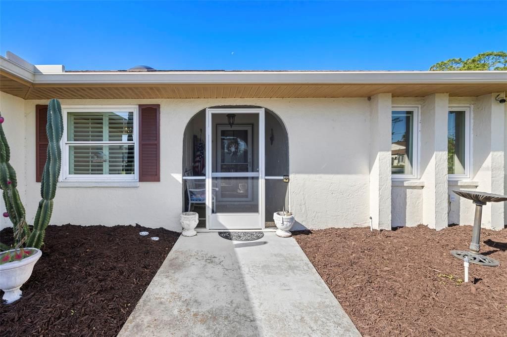 For Sale: $329,900 (3 beds, 2 baths, 2019 Square Feet)