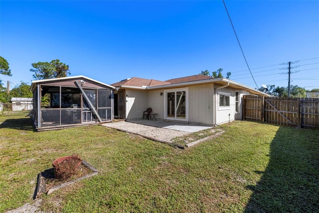 For Sale: $329,900 (3 beds, 2 baths, 2019 Square Feet)