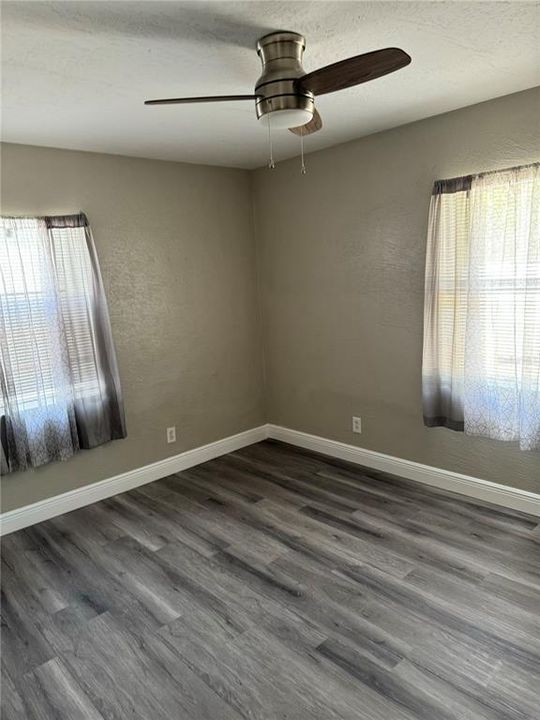 For Rent: $2,500 (2 beds, 1 baths, 1172 Square Feet)