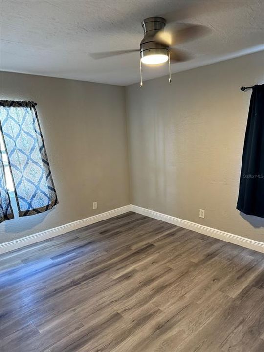 For Rent: $2,500 (2 beds, 1 baths, 1172 Square Feet)