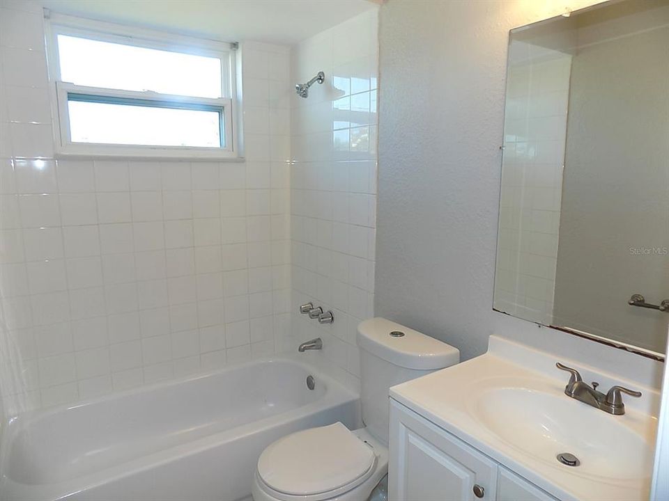 For Sale: $319,900 (3 beds, 2 baths, 1230 Square Feet)