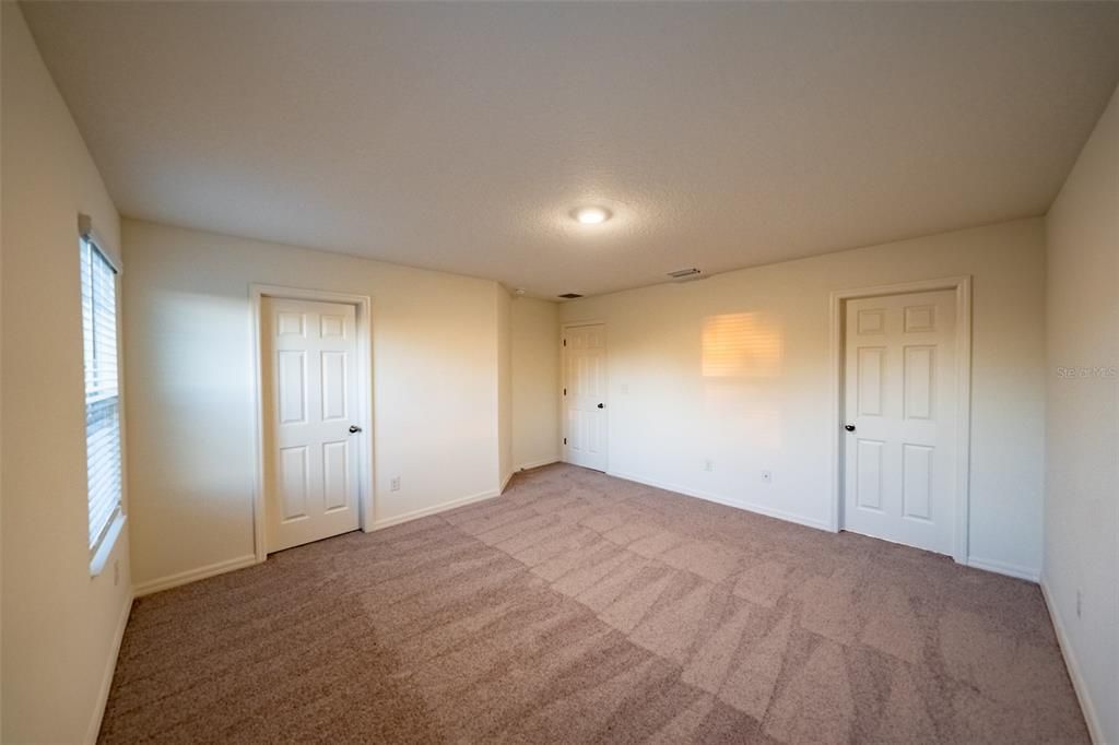 For Rent: $2,600 (3 beds, 2 baths, 1908 Square Feet)