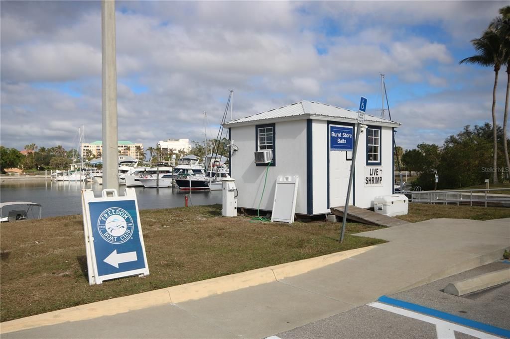 Bait center & Freedom Boat Club.