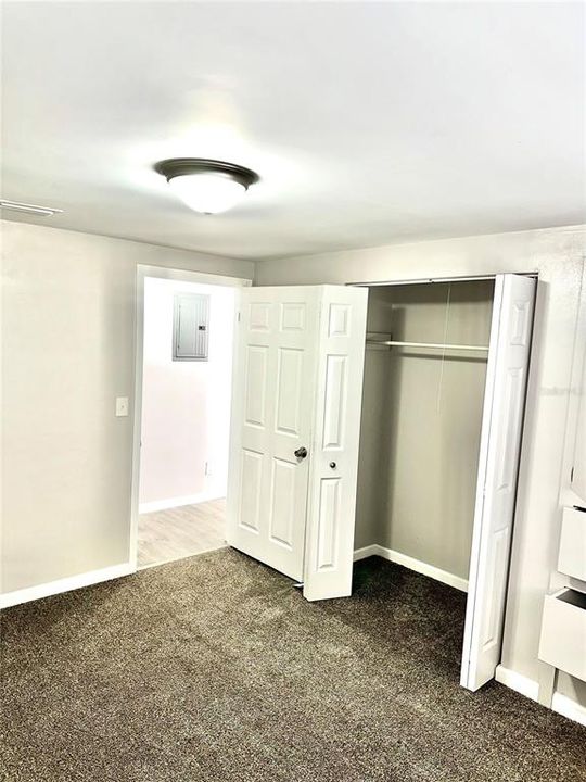 For Rent: $1,650 (3 beds, 1 baths, 1834 Square Feet)