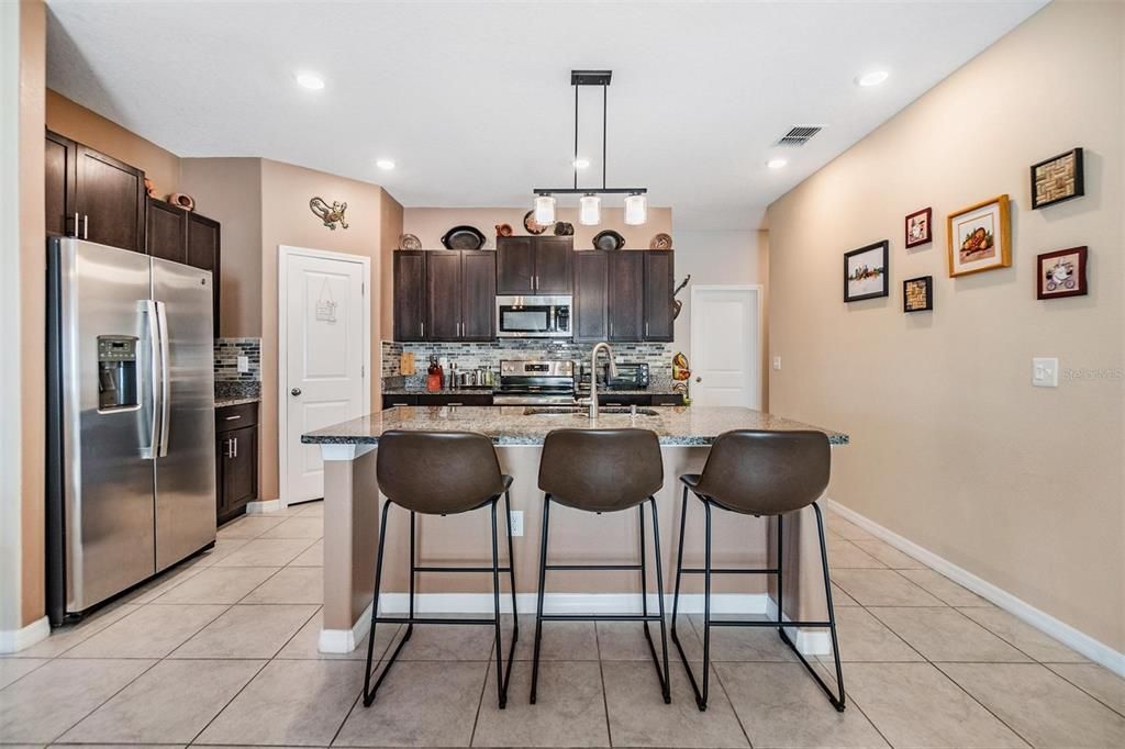 For Sale: $349,990 (4 beds, 2 baths, 1841 Square Feet)