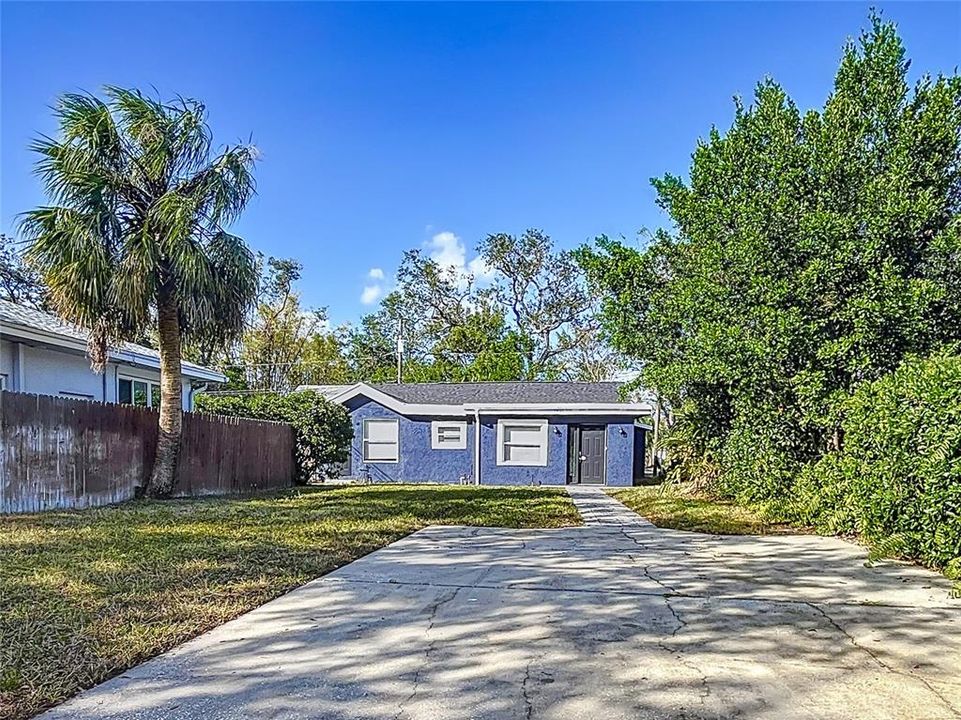 For Sale: $594,900 (3 beds, 2 baths, 1606 Square Feet)