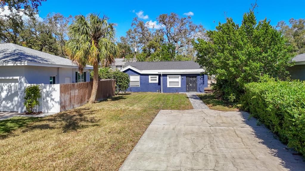 For Sale: $594,900 (3 beds, 2 baths, 1606 Square Feet)